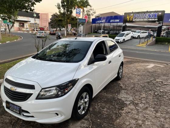 CHEVROLET ONIX 1.4 MPFI LT 8V FLEX 4P MANUAL CHEVROLET ONIX 1.4 MPFI LT 8V FLEX 4P MANUAL